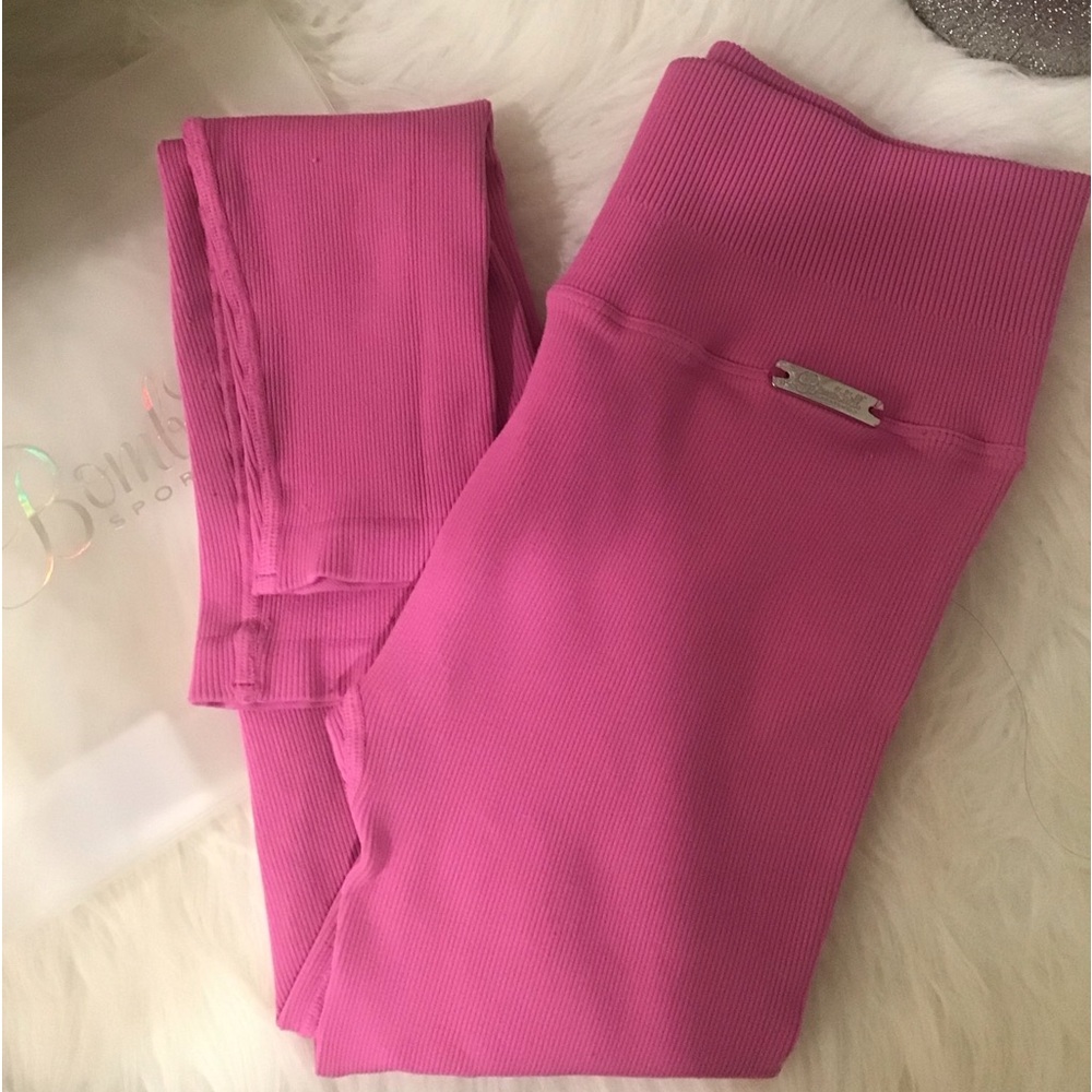 Bombshell Sportswear Leggings
